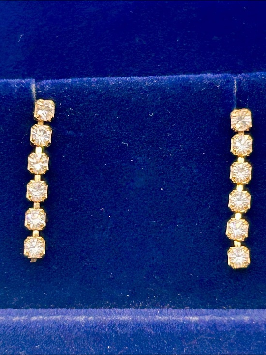 Jewelry - VTG Gold Drop Cubic Zirconia Diamond Earrings Dangle Style​